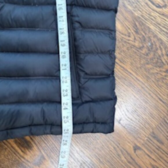 Like New Tommy Hilfiger Men's Real Down Insulated Packable Puffer Black Jacket M - Picture 12 of 13